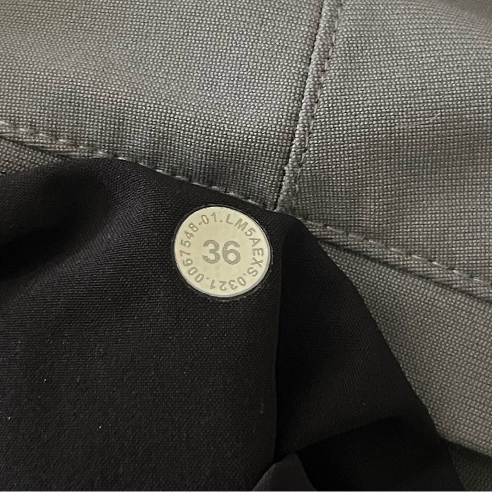 LULULEMON Grey ABC Pants Classic Fit Five Pockets Mens Size 36 LM5AEXS - Picture 9 of 10